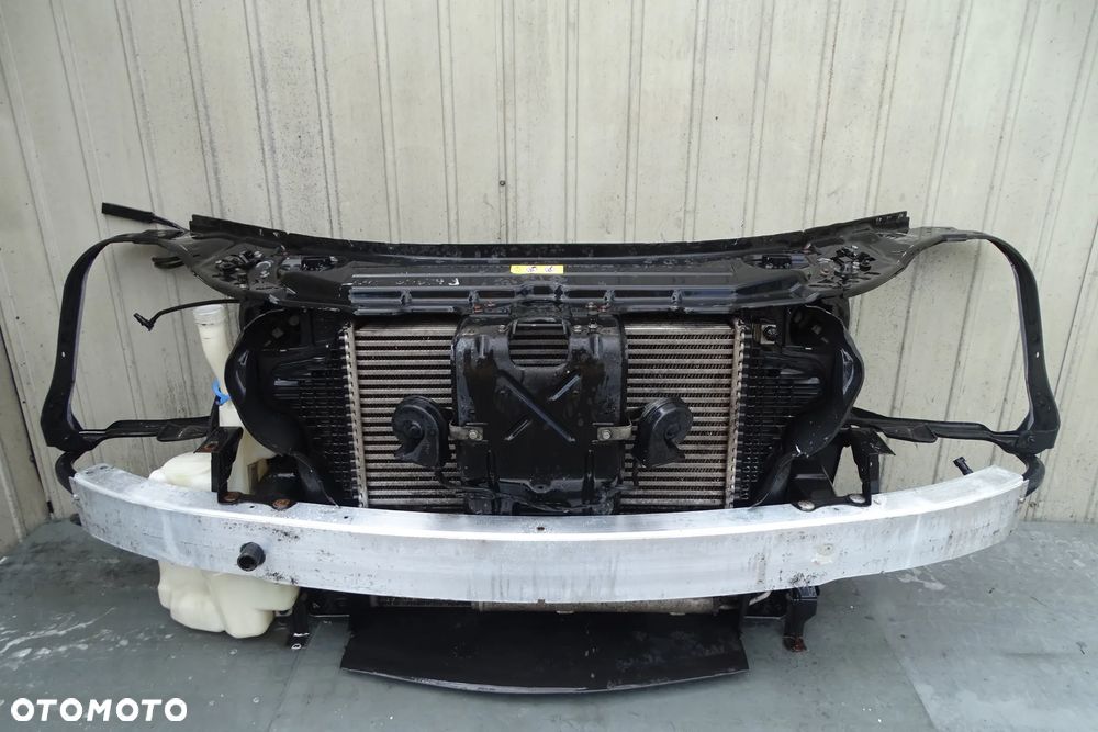 MERCEDES R KLASA 251 W251 LIFT 3.0 CDI Pas przedni - 3
