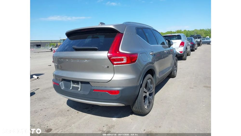Volvo XC 40 - 11