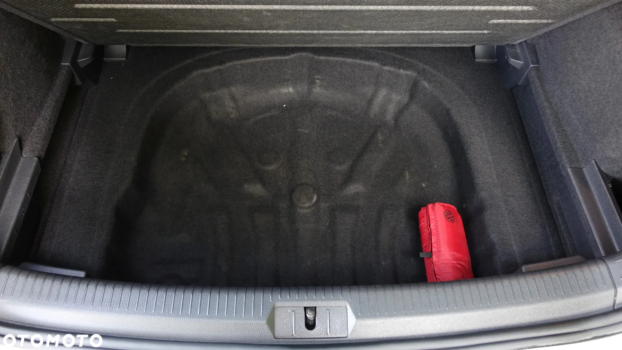 Volkswagen Golf 1.6 TDI Sound - 33