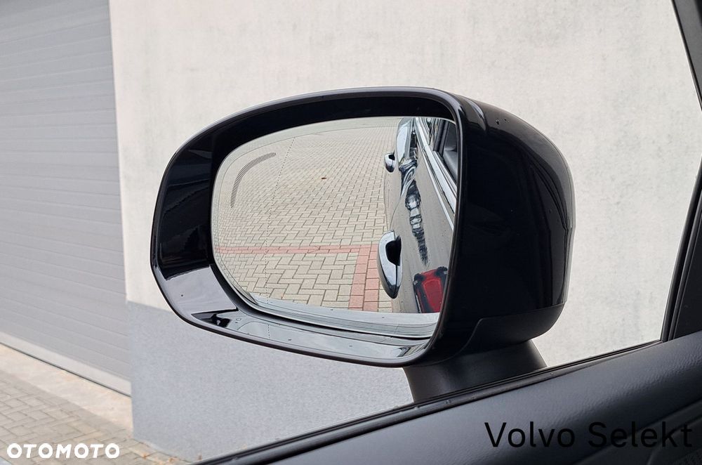 Volvo XC 60 - 30