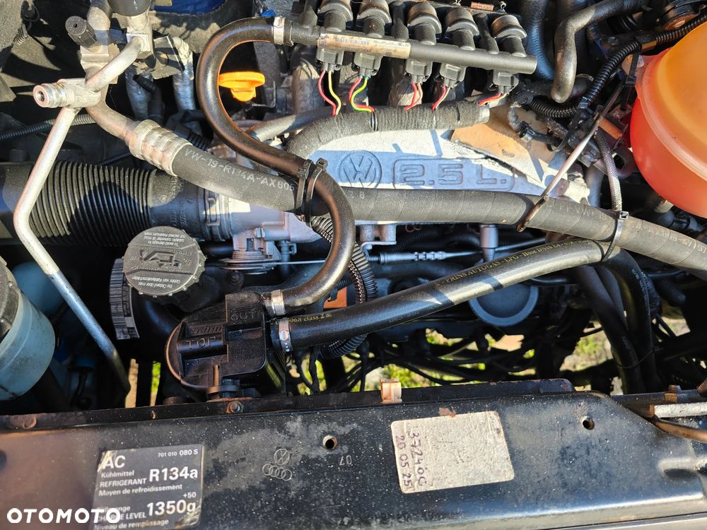 Volkswagen Caravelle Basis / CL - 31