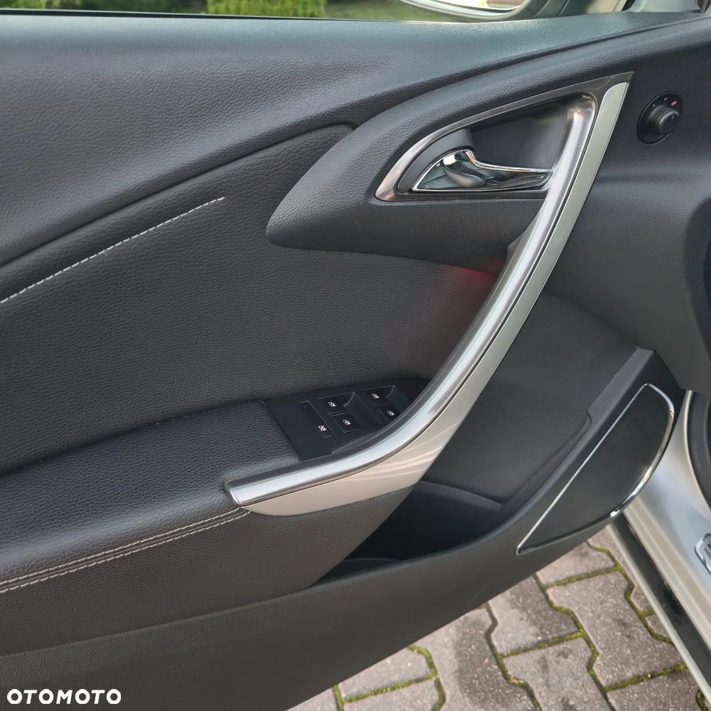 Opel Astra 1.7 CDTI DPF Cosmo - 28