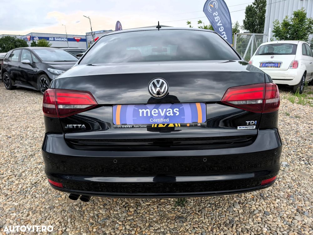 Volkswagen Jetta 2.0 TDI DSG Comfortline - 7