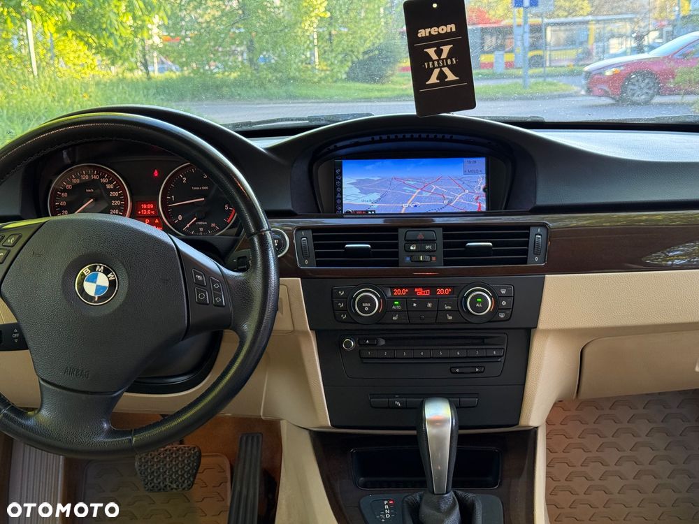 BMW Seria 3 - 16