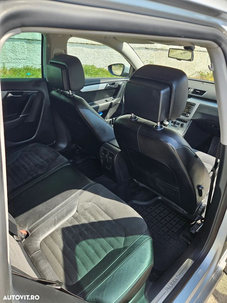 Volkswagen Passat 2.0 TDI Highline - 15