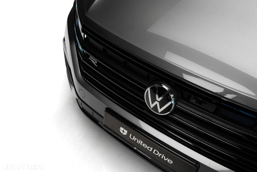 Volkswagen Touareg V6 TDI 4MOTION R-Line - 2