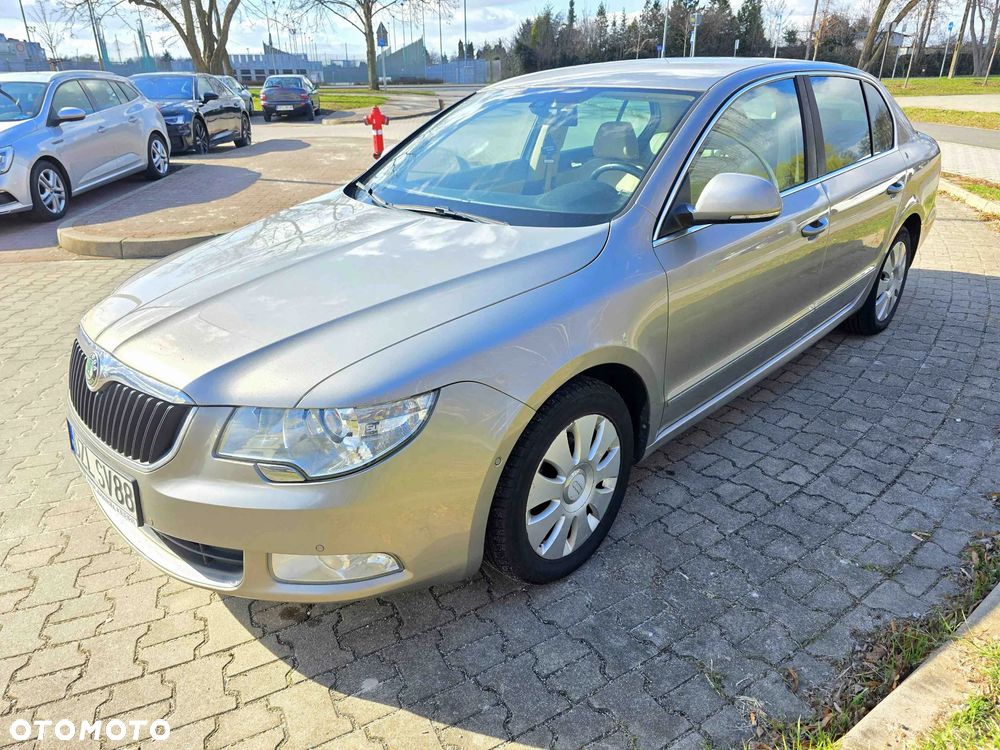 Skoda Superb 2.0 TSI Ambition DSG - 7