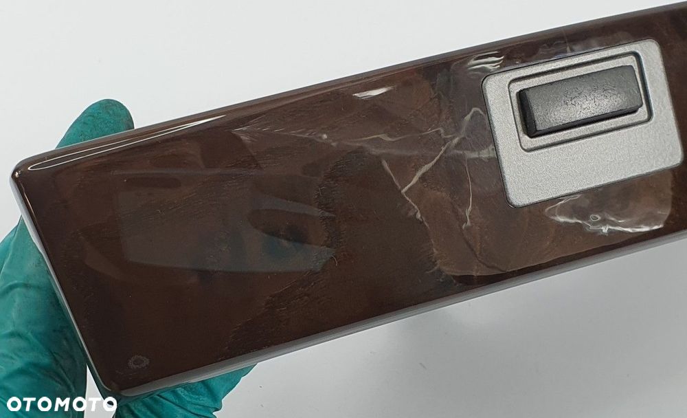 SCHOWEK KONSOLI BMW 7 E65 8261058 - 2
