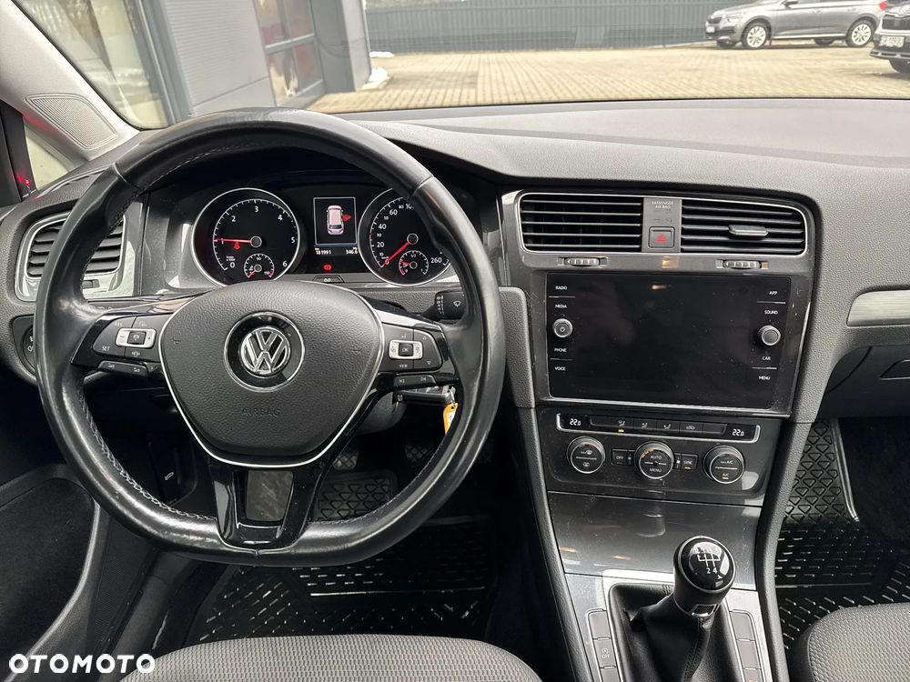Volkswagen Golf 1.6 TDI BMT Comfortline - 9