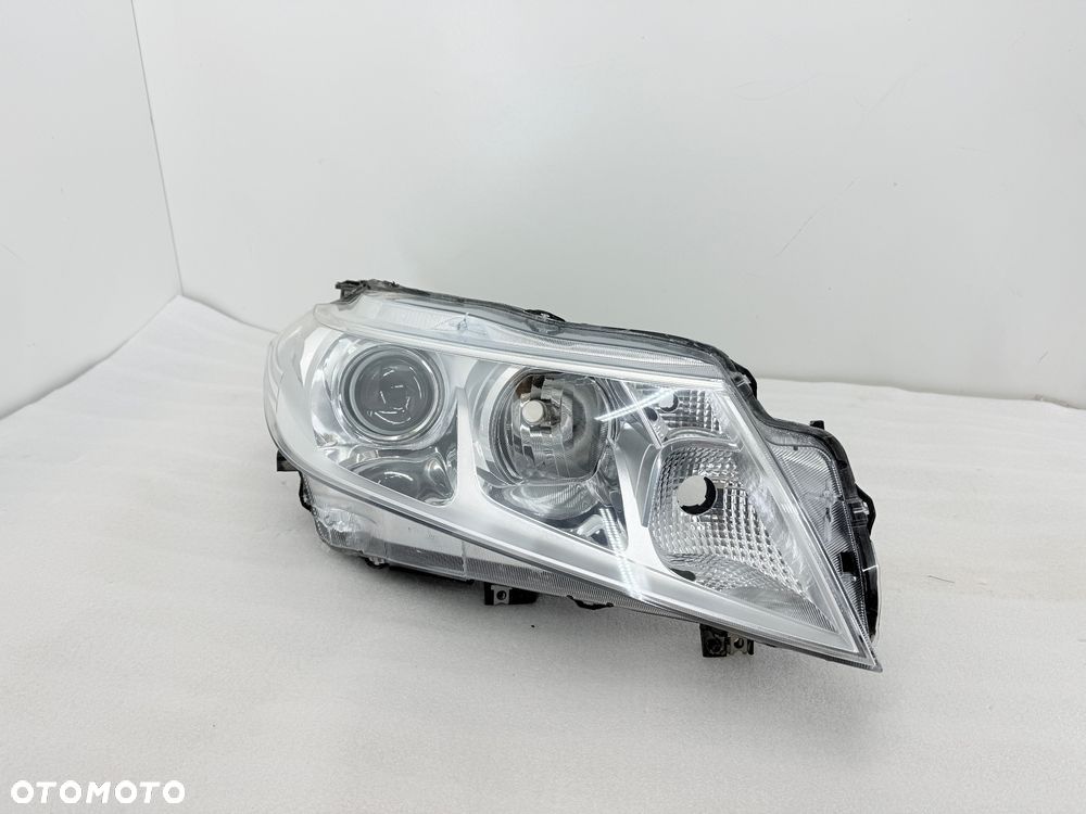 Lampa przednia prawa Suzuki Vitara III 3 - 1