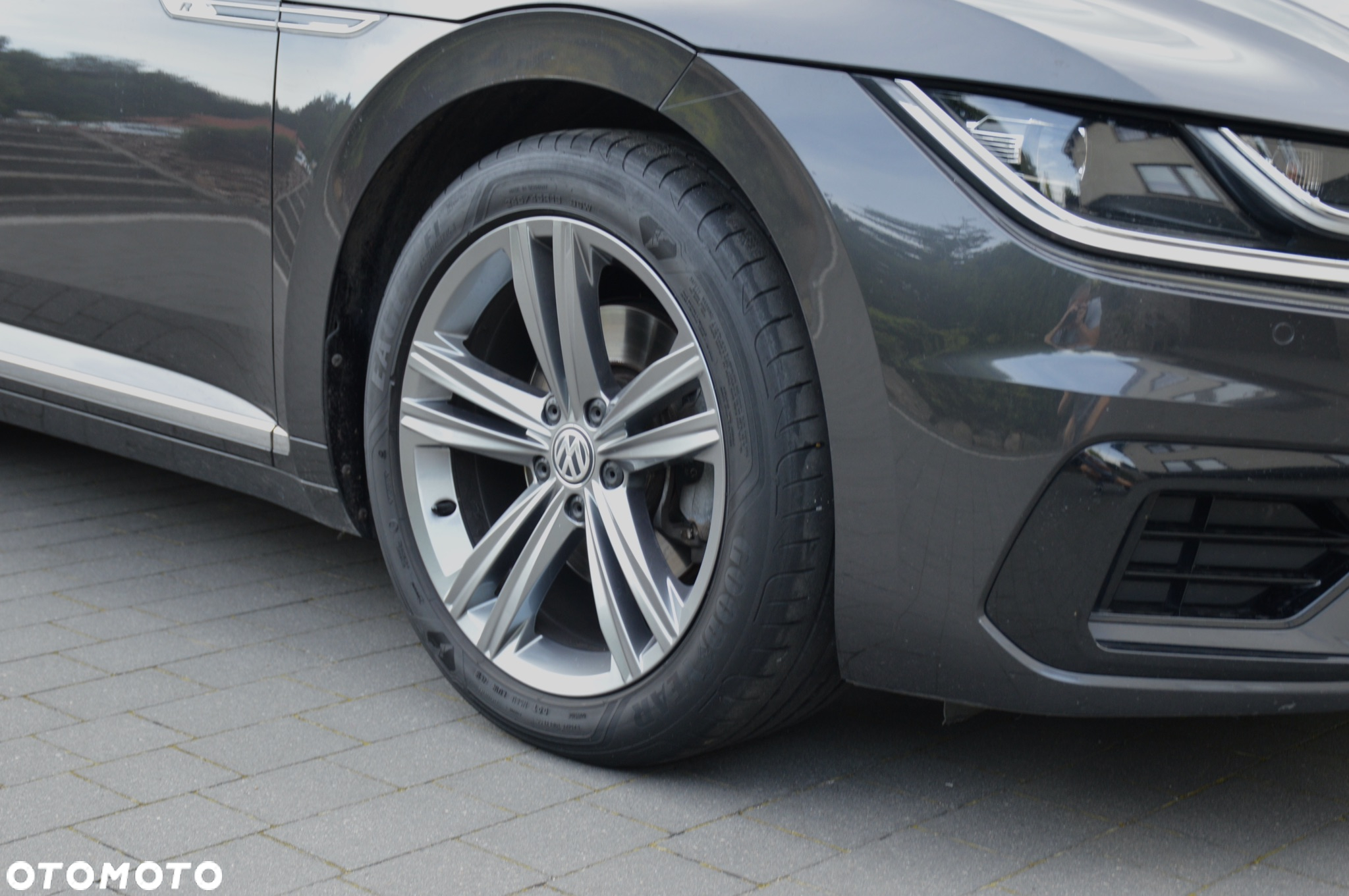 Volkswagen Arteon 2.0 TDI R-Line DSG - 38