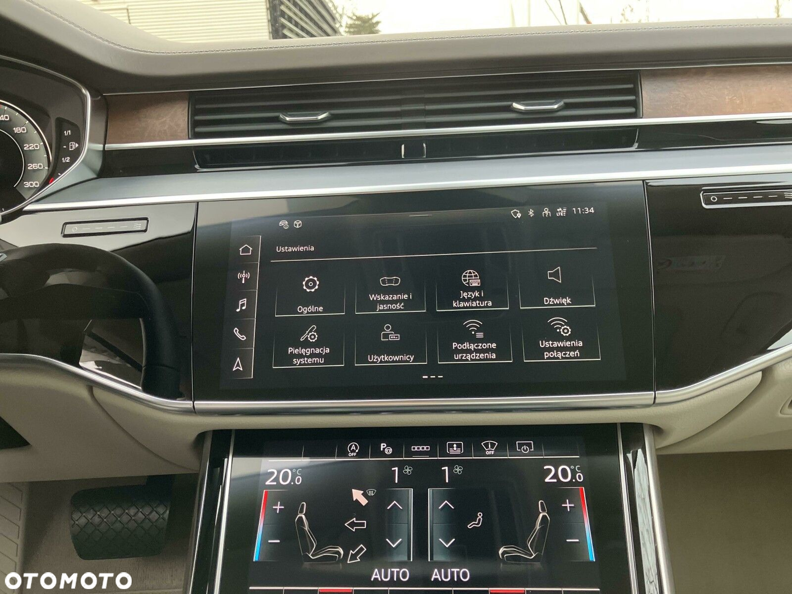 Audi A8 - 40