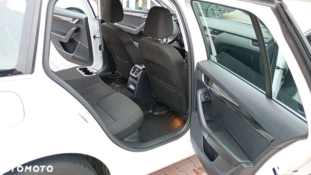 Skoda Octavia 1.5 TSI ACT Style - 16