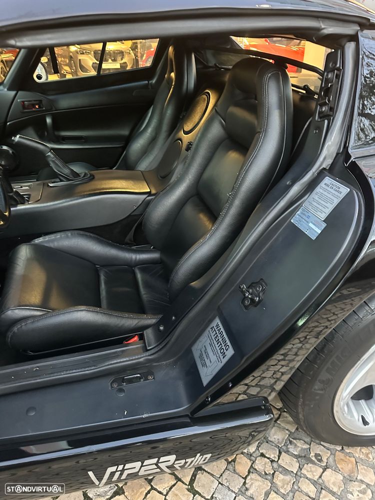 Dodge Viper - 16
