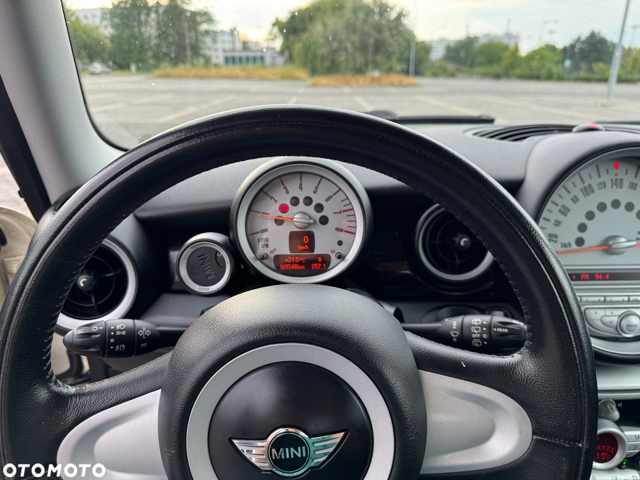 MINI ONE Standard - 14