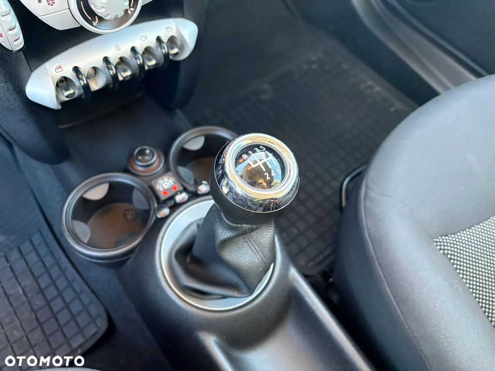 MINI Clubman One - 23