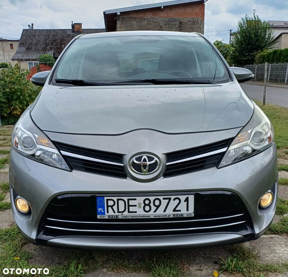 Toyota Verso 1.8 7-Sitzer Life - 2