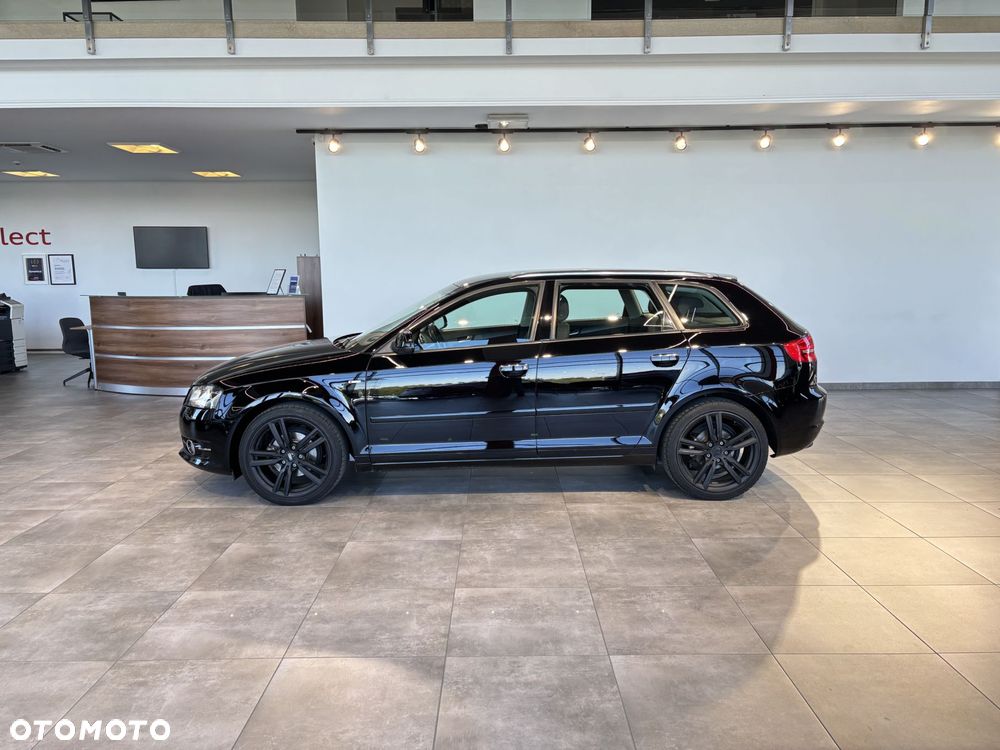 Audi A3 Sportback - 6