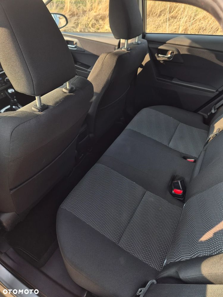 Toyota Auris 2.0 D-4D Executive - 24