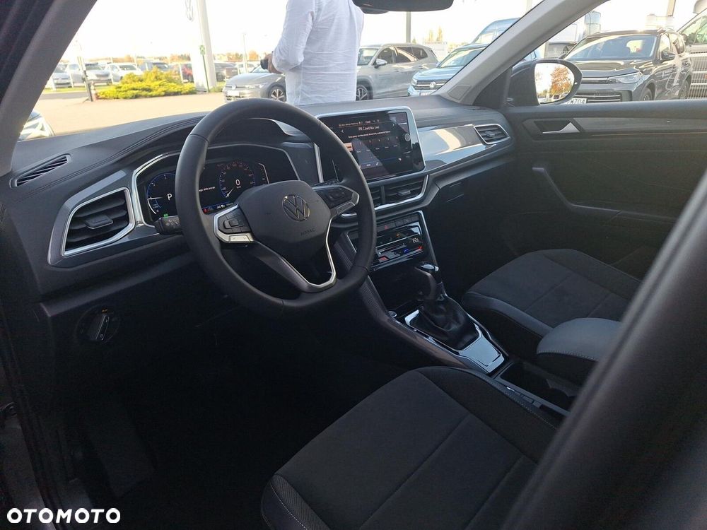 Volkswagen T-Roc - 9