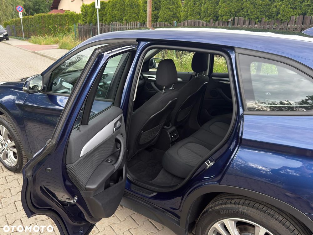 BMW X1 sDrive18d Advantage sport - 22