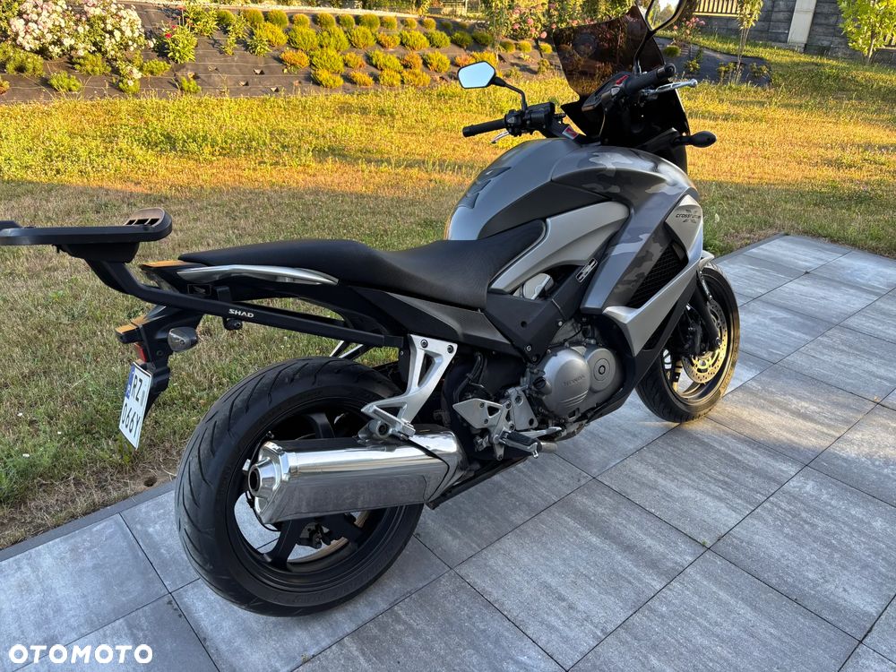 Honda VFR - 1