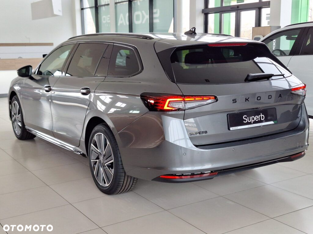 Skoda Superb 2.0 TSI Sportline DSG - 10