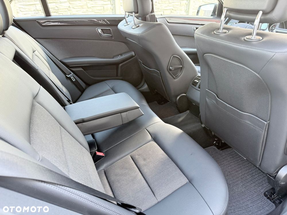 Mercedes-Benz Klasa E 220 CDI BlueEff Avantgarde - 18