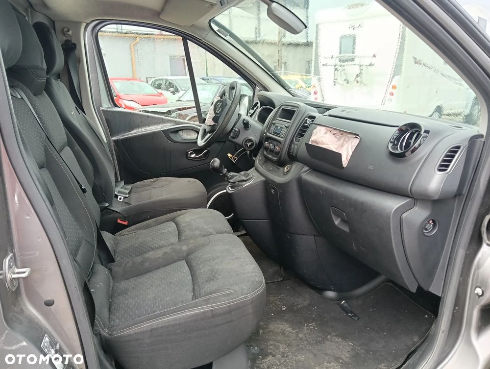 Opel Vivaro - 11