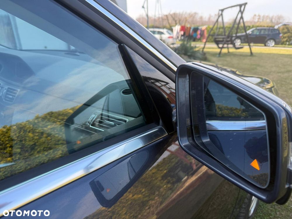 Mercedes-Benz Klasa E 300 BlueTEC 7G-TRONIC - 23