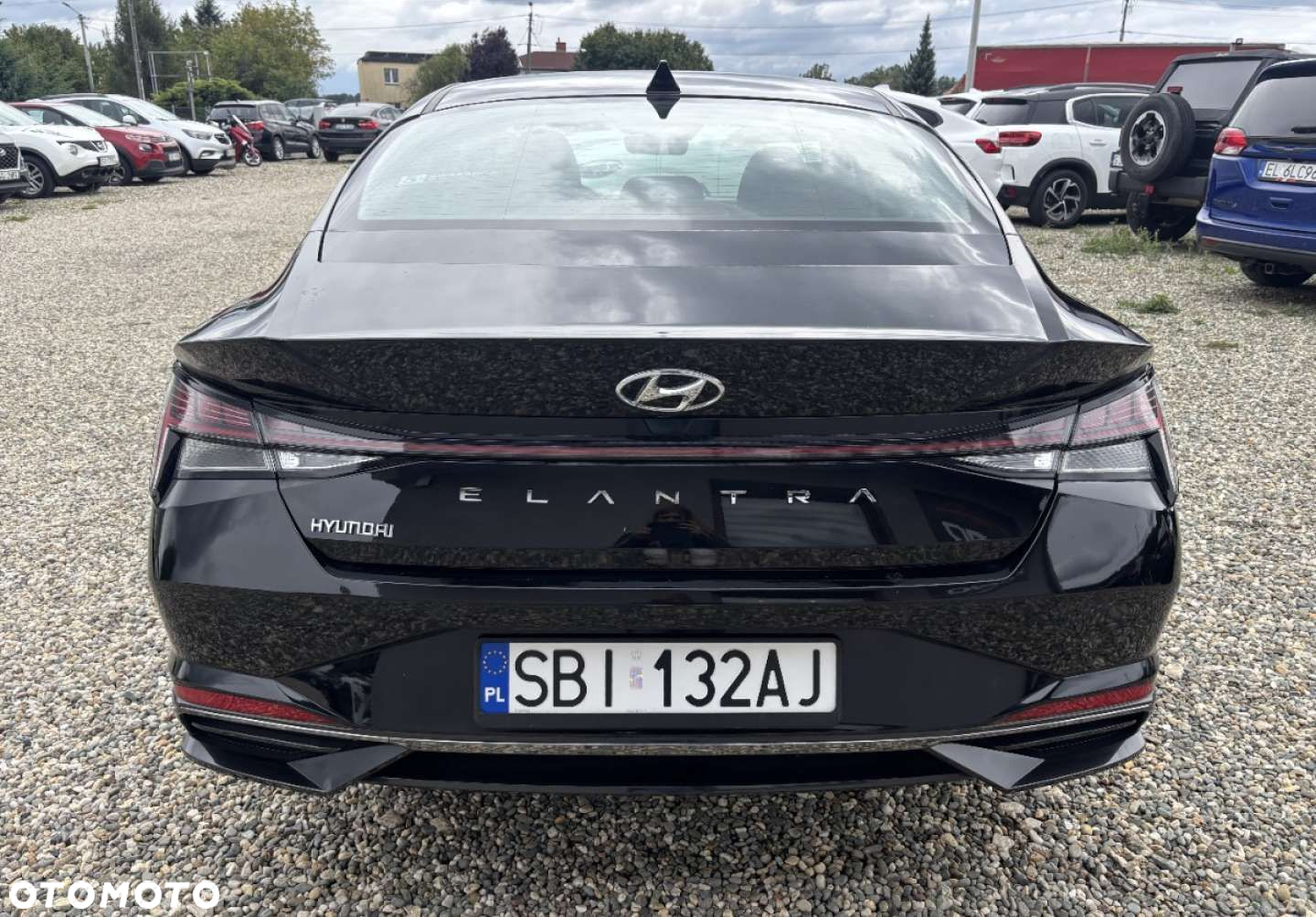 Hyundai Elantra - 5