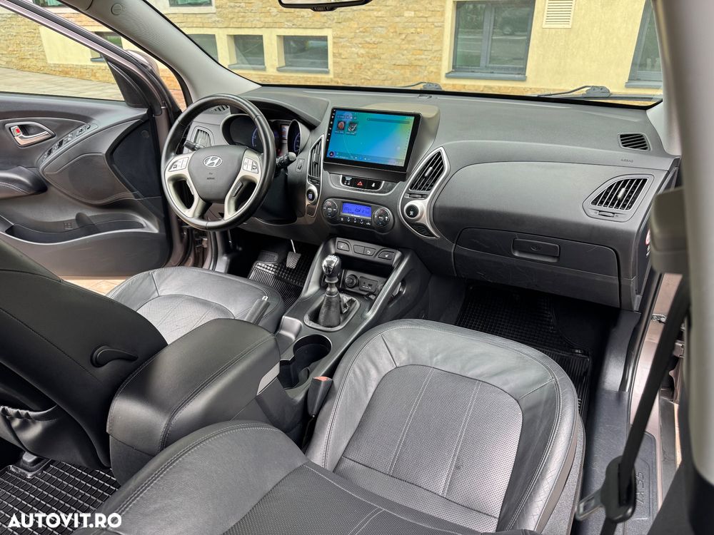 Hyundai ix35 2.0 CRDI 4WD Premium - 4