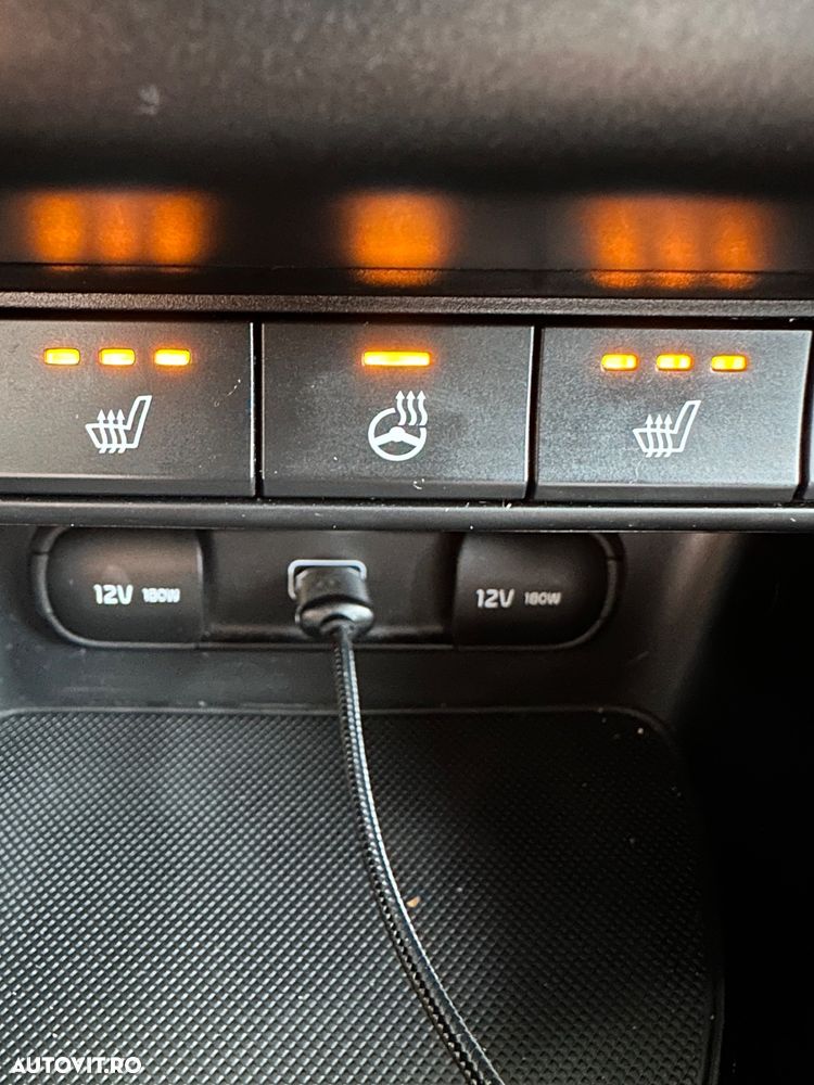 Kia Sportage 1.6 DSL MHEV 7DCT HP 4x2 Style - 11