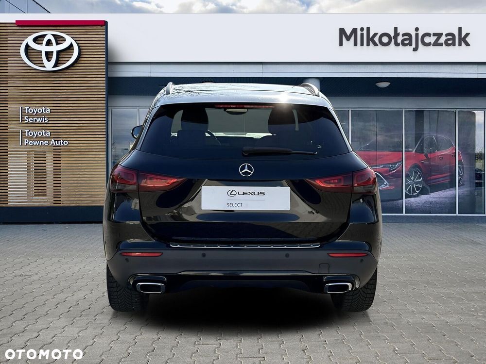 Mercedes-Benz GLA 200 Style - 8