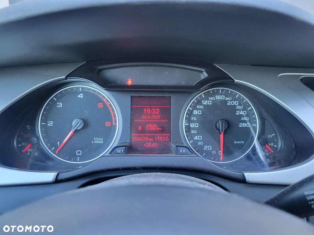 Audi A4 Avant 2.0 TDI DPF Ambiente - 9