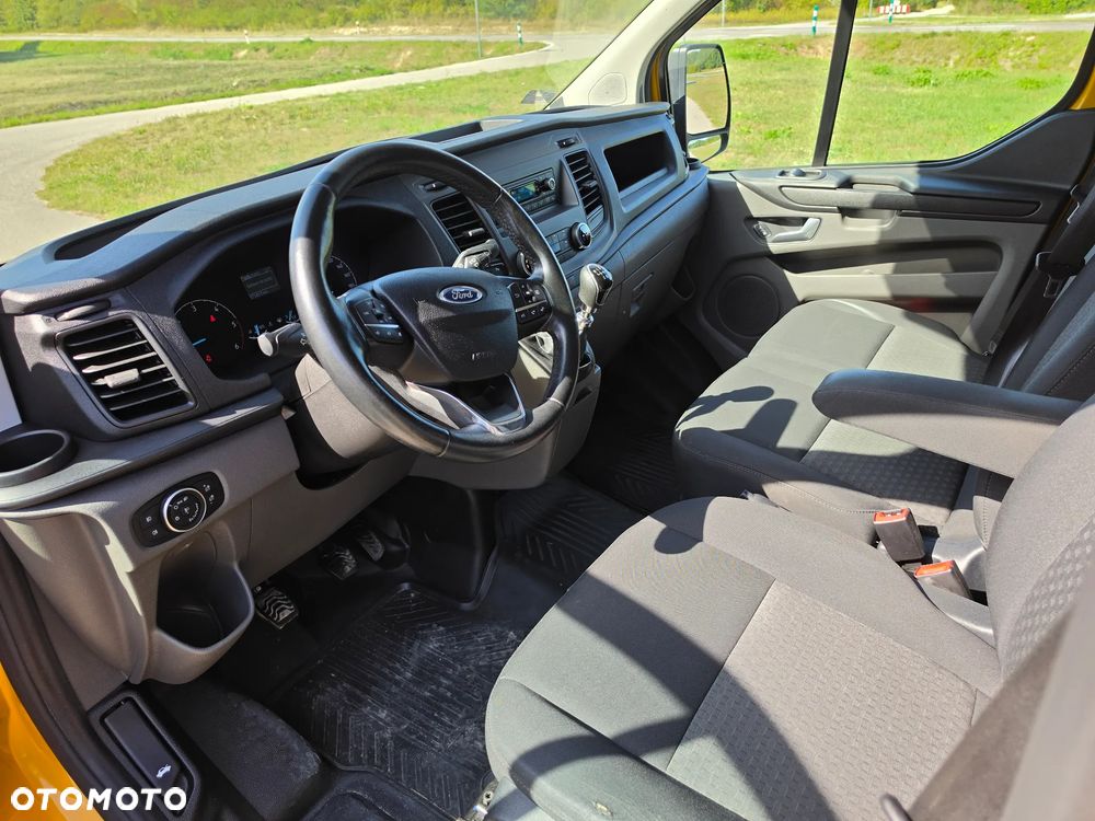 Ford Transit Custom - 8