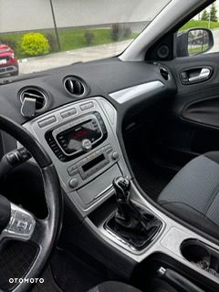 Ford Mondeo 2.0 Ghia - 4