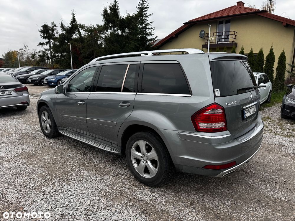 Mercedes-Benz GL 450 - 16