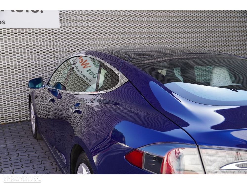 Tesla Model S 75D - 12