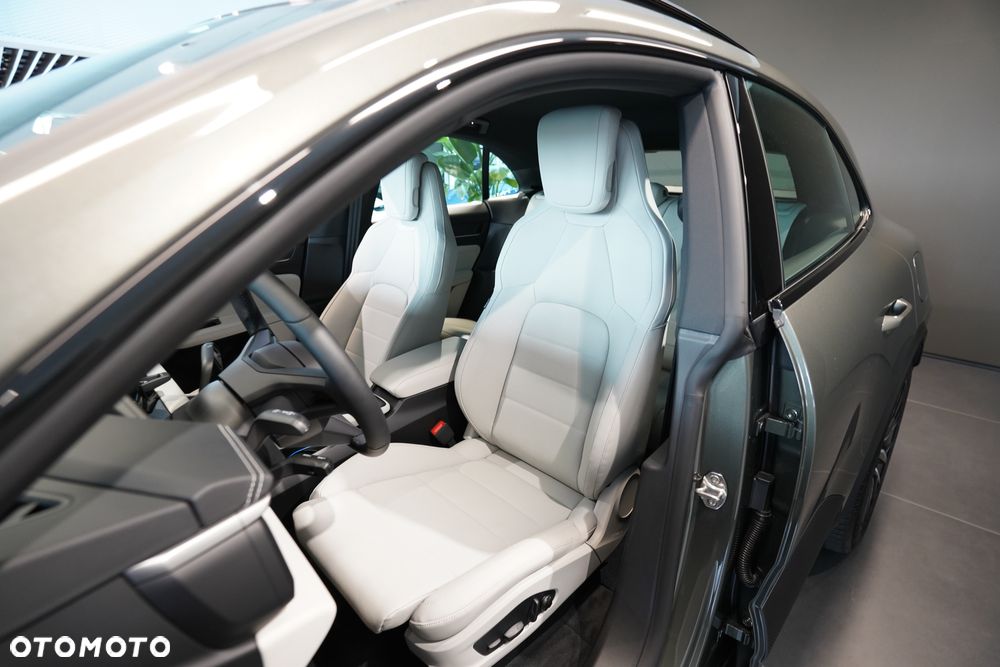 Porsche Macan 4 100kWh - 8