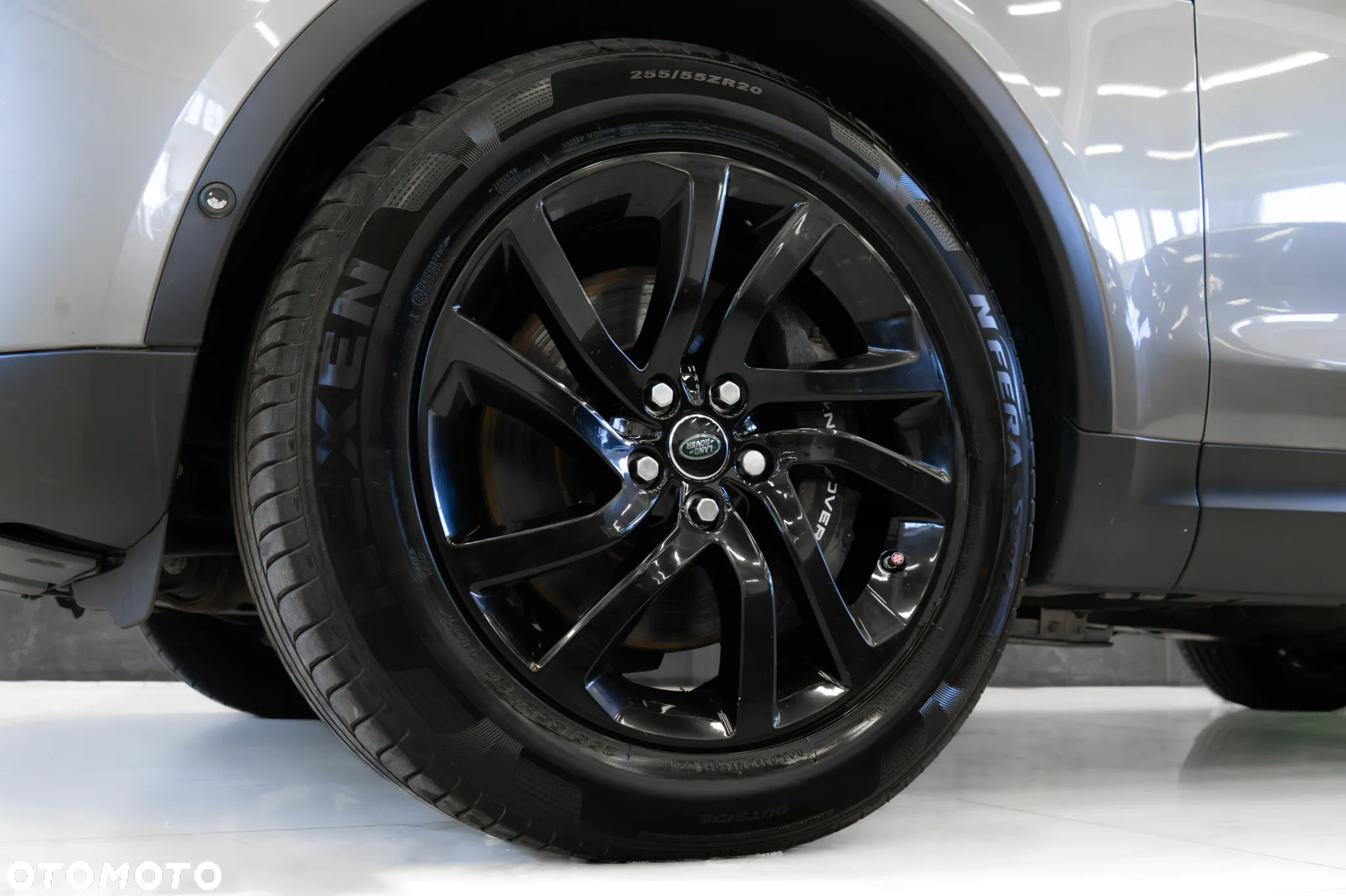 Land Rover Discovery V 3.0 SDV6 HSE - 5