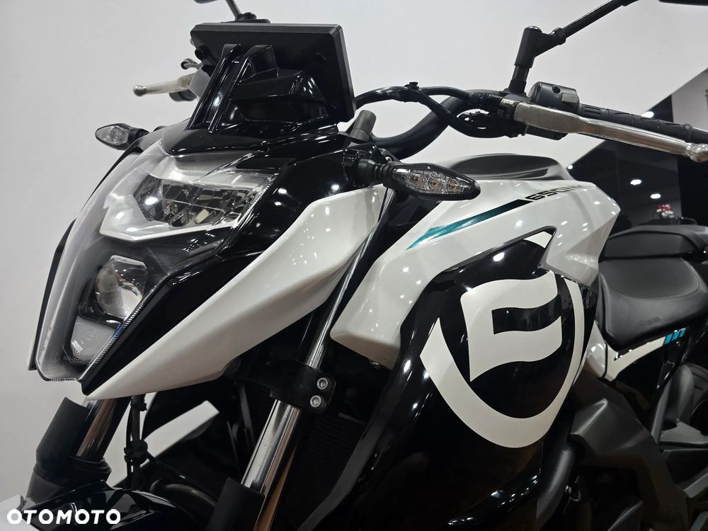 CFMoto NK - 15