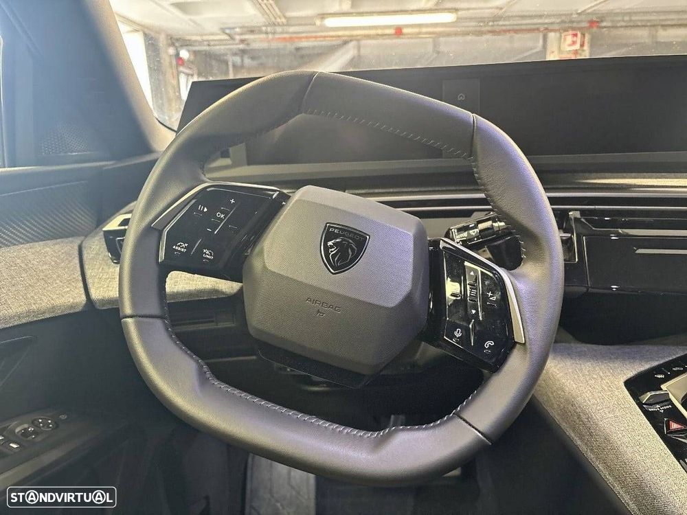 Peugeot 3008 1.2 Hybrid Allure e-DCS6 - 12