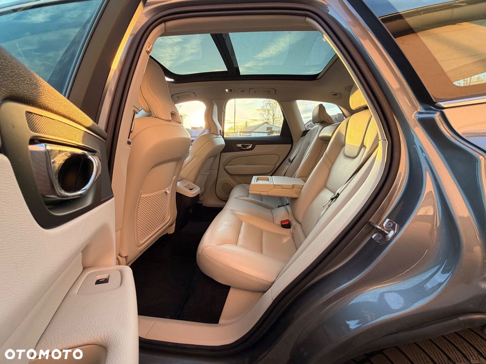 Volvo XC 60 D3 Linje Inscription - 10