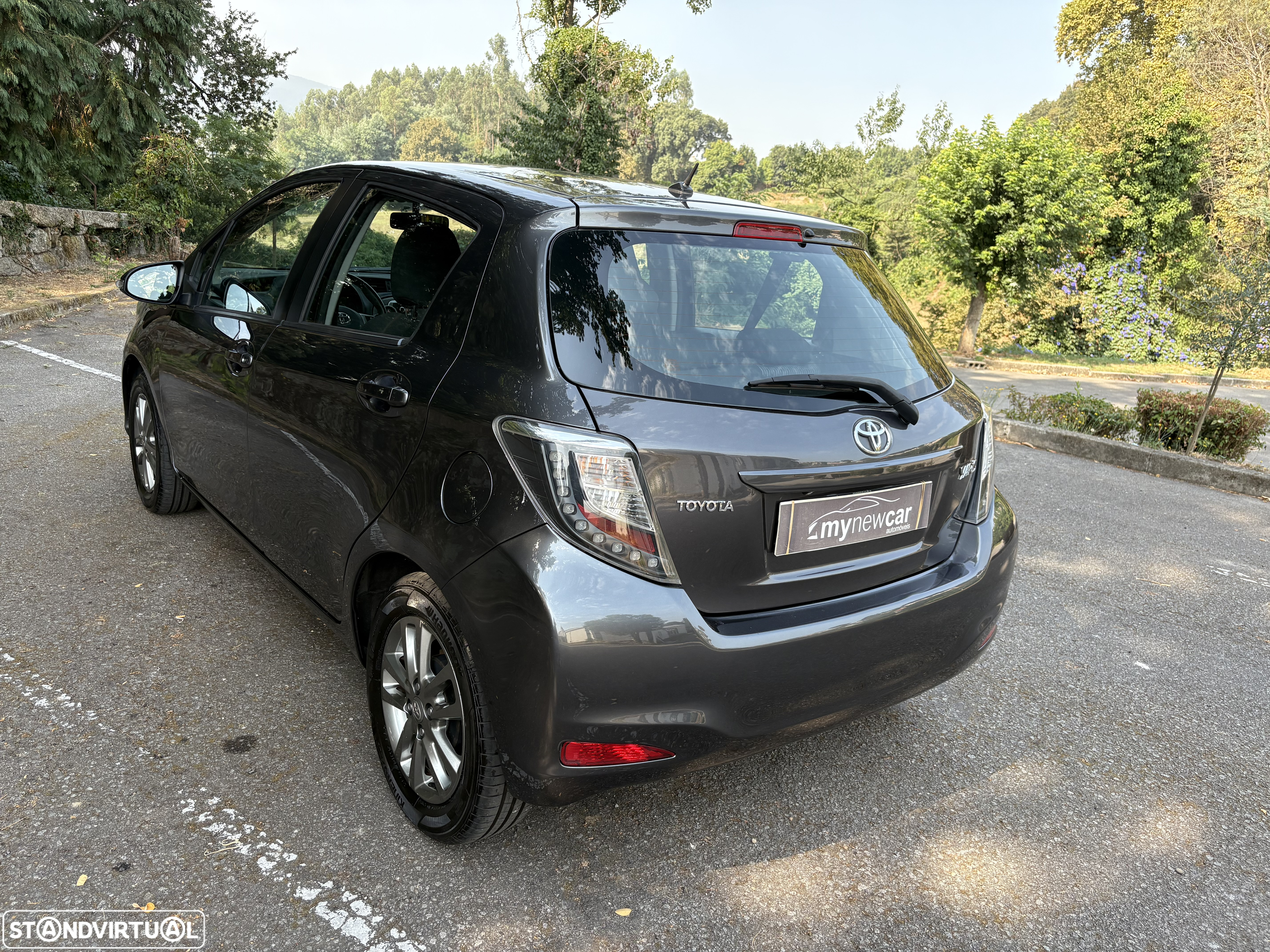 Toyota Yaris 1.0 VVT-i ACtive - 12