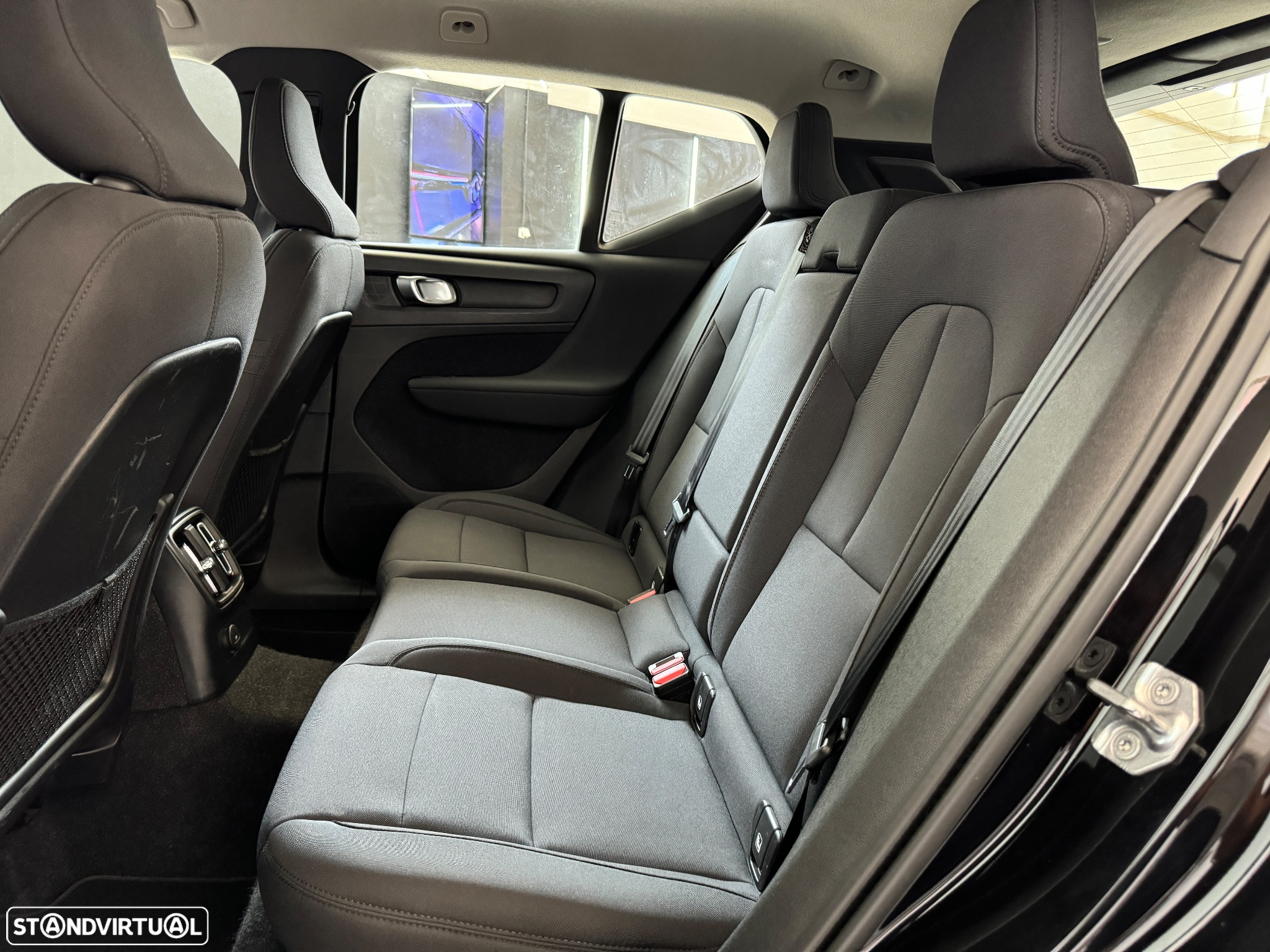 Volvo XC 40 1.5 T5 PHEV Momentum Plus - 10