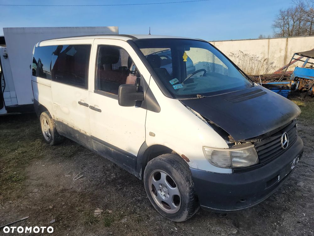 MERCEDES VITO fotel fotele kanapa deska kokpit podsufitka boczek boczki klamka podłokietnik licznik prędkościomierz - 1