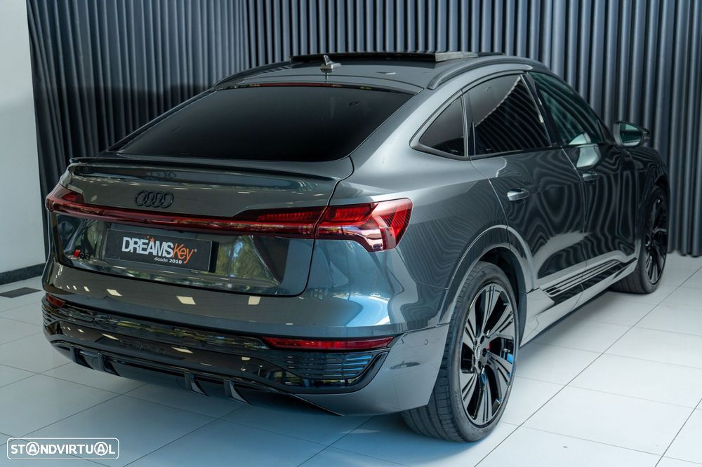 Audi Q8 e-Tron Sportback 55 quattro S line - 4