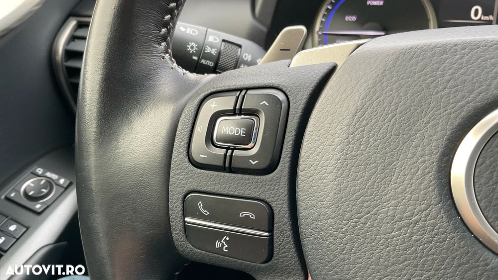 Lexus Seria NX 300h E-FOUR Executive Line - 32