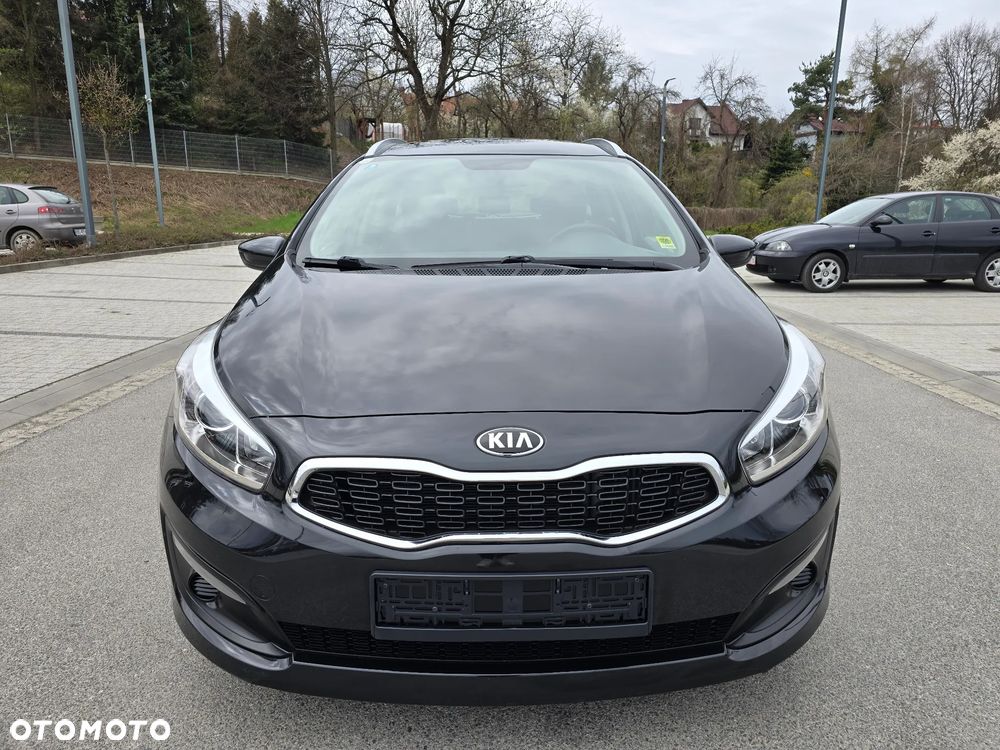 Kia Ceed 1.4 CRDi 90 Vision - 35